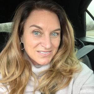 Meet your Posher, Gina